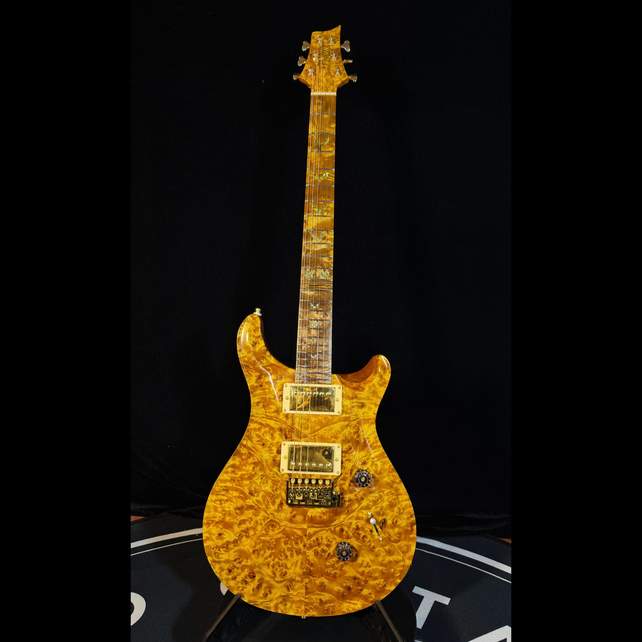 NO.1 Pyro-RS Solid one piece Golden Camphor Burls（Imperial Dragon Robe）