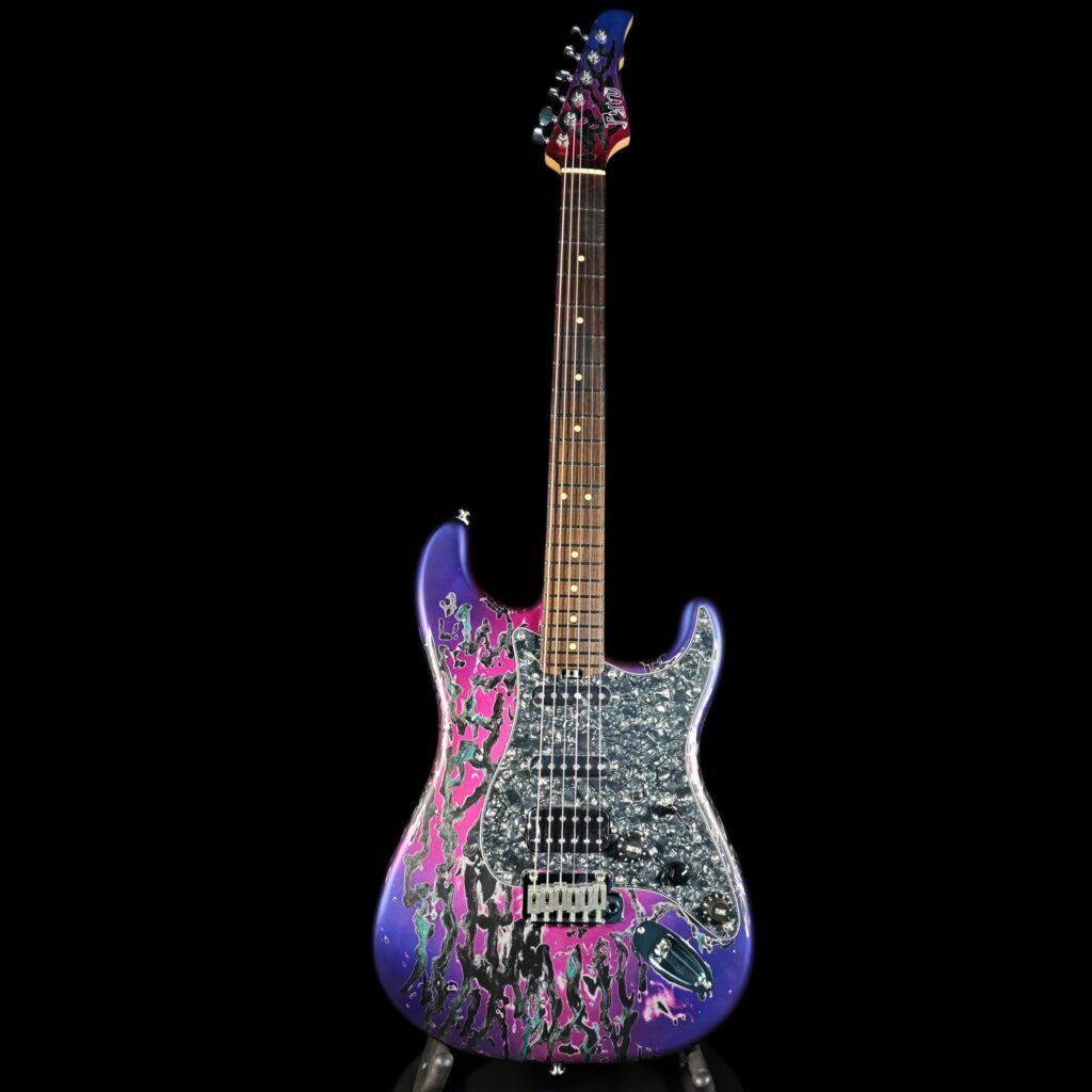 Pyro guitar Core Boost Violet Surge