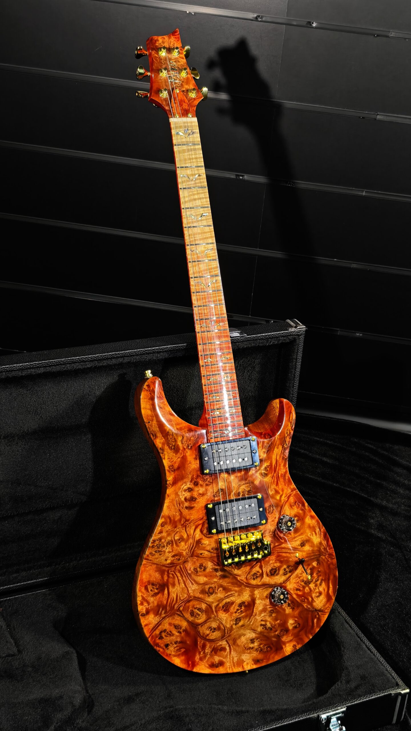 Orange Blood-Link displayed. Send us message for details - Image 3