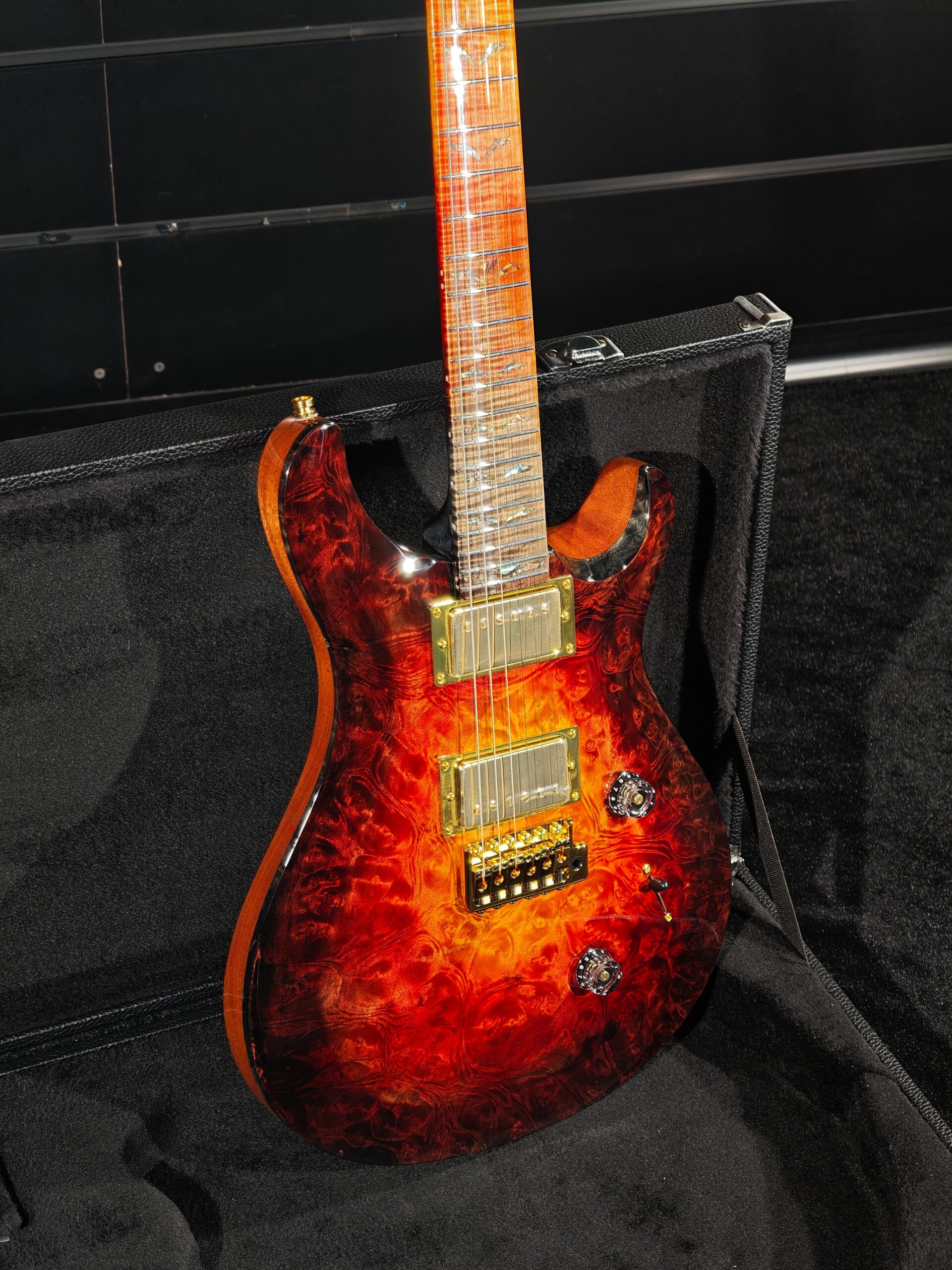 Lava Burst-Link displayed. Send us message for details - Image 5