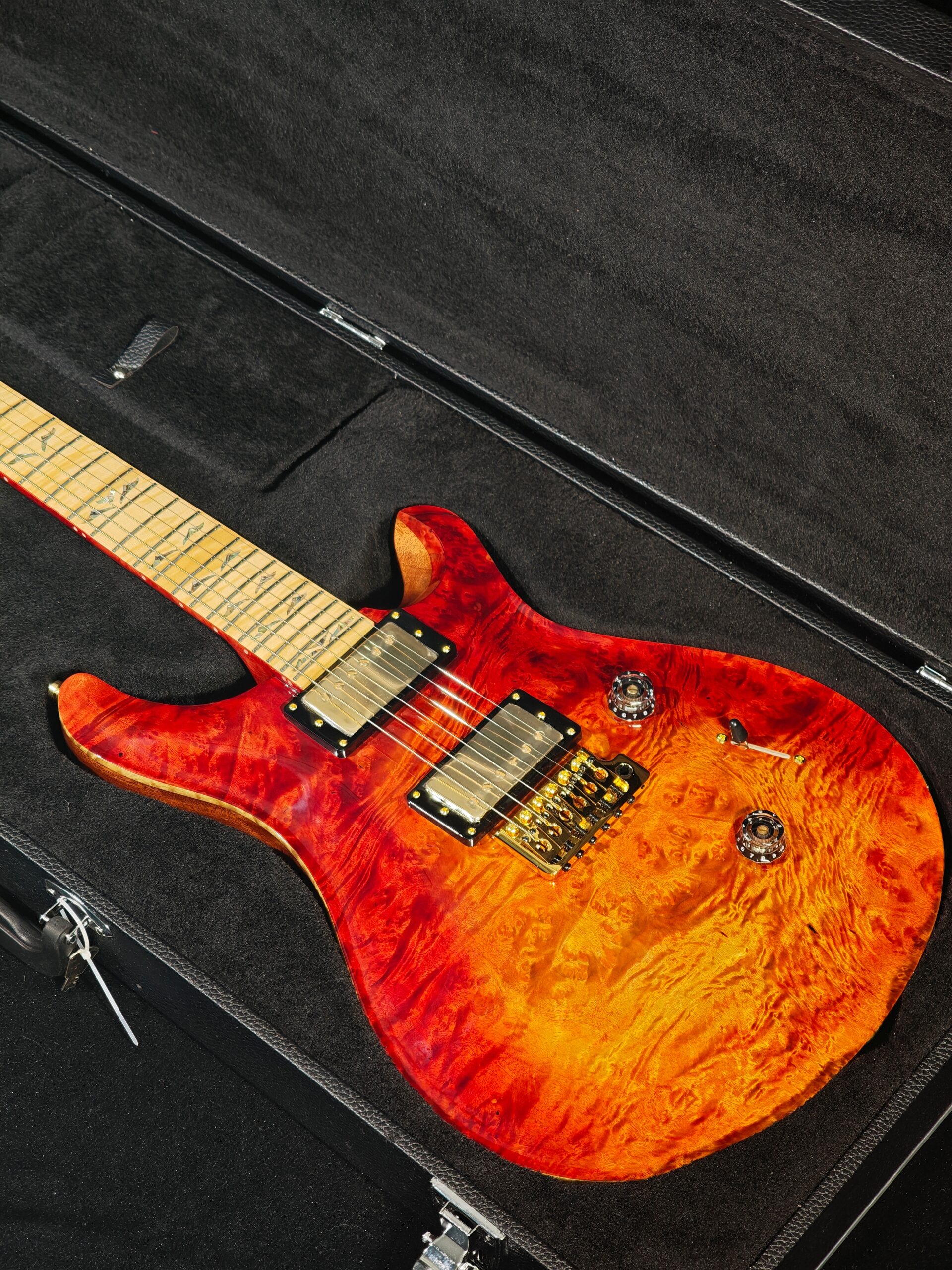 Solstice Blaze-Link displayed. Send us message for details - Image 3